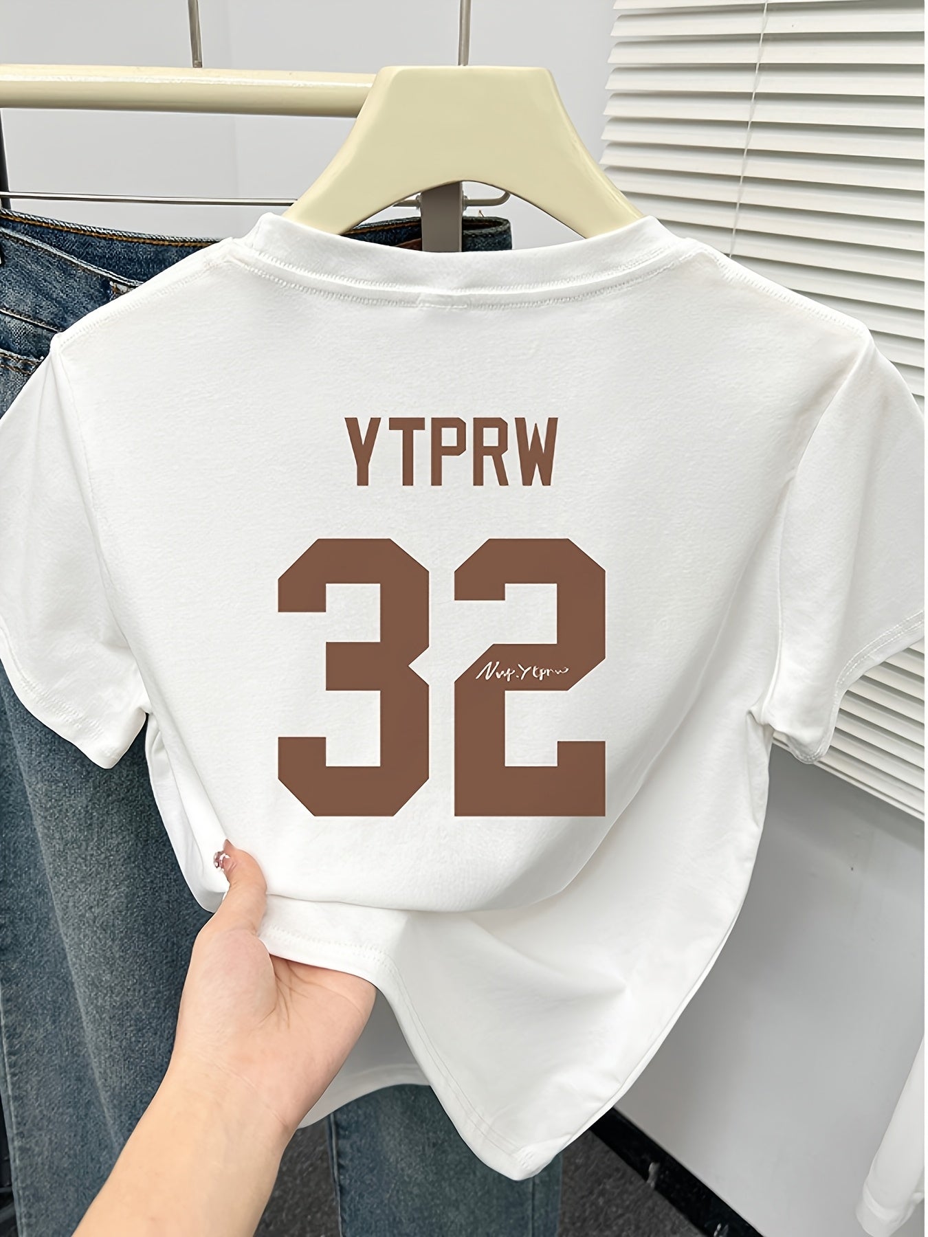 Women's Slim Fit Short Sleeve T-Shirt - Navy Blue Casual Round Neck Top with Brown '32' Letter Print, Breathable Summer Tee for Petite Women, Machine Washable Layering Essential, Versatile Clothing, Trendy Numeral Design, Smooth Texture