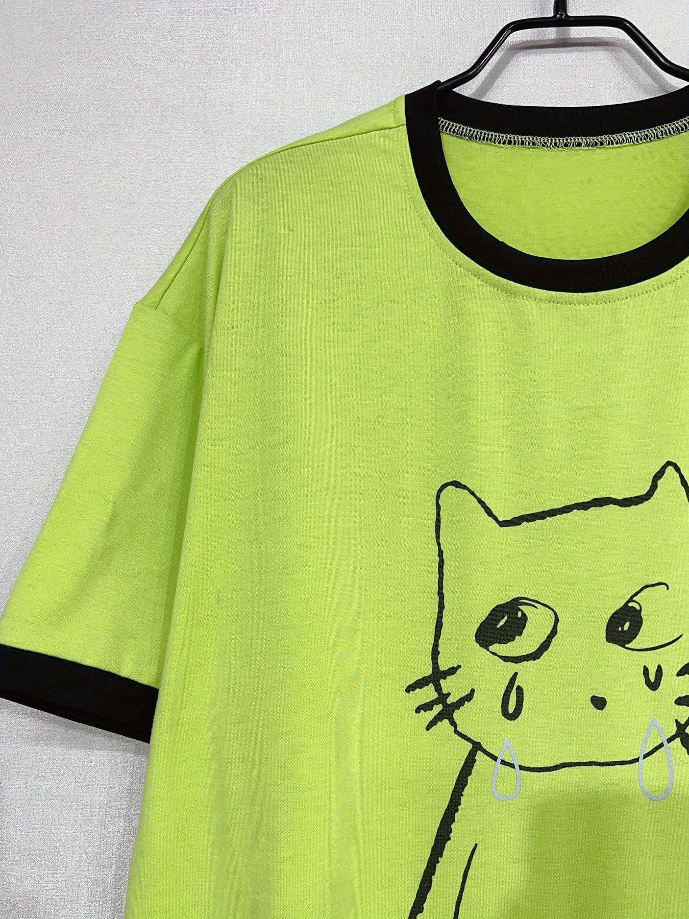 Women's Y2K Retro Korean Fashion T-Shirt - Cute Crying Cat Graphic Tee, Bright Lime Green with Minimalist Lines, Lightweight Everyday Streetwear Top for Parties & Outfits, Ladies Tee Shirts, Casual Summer Wear, Geometric Print Shirt, Nontransparent Fabric