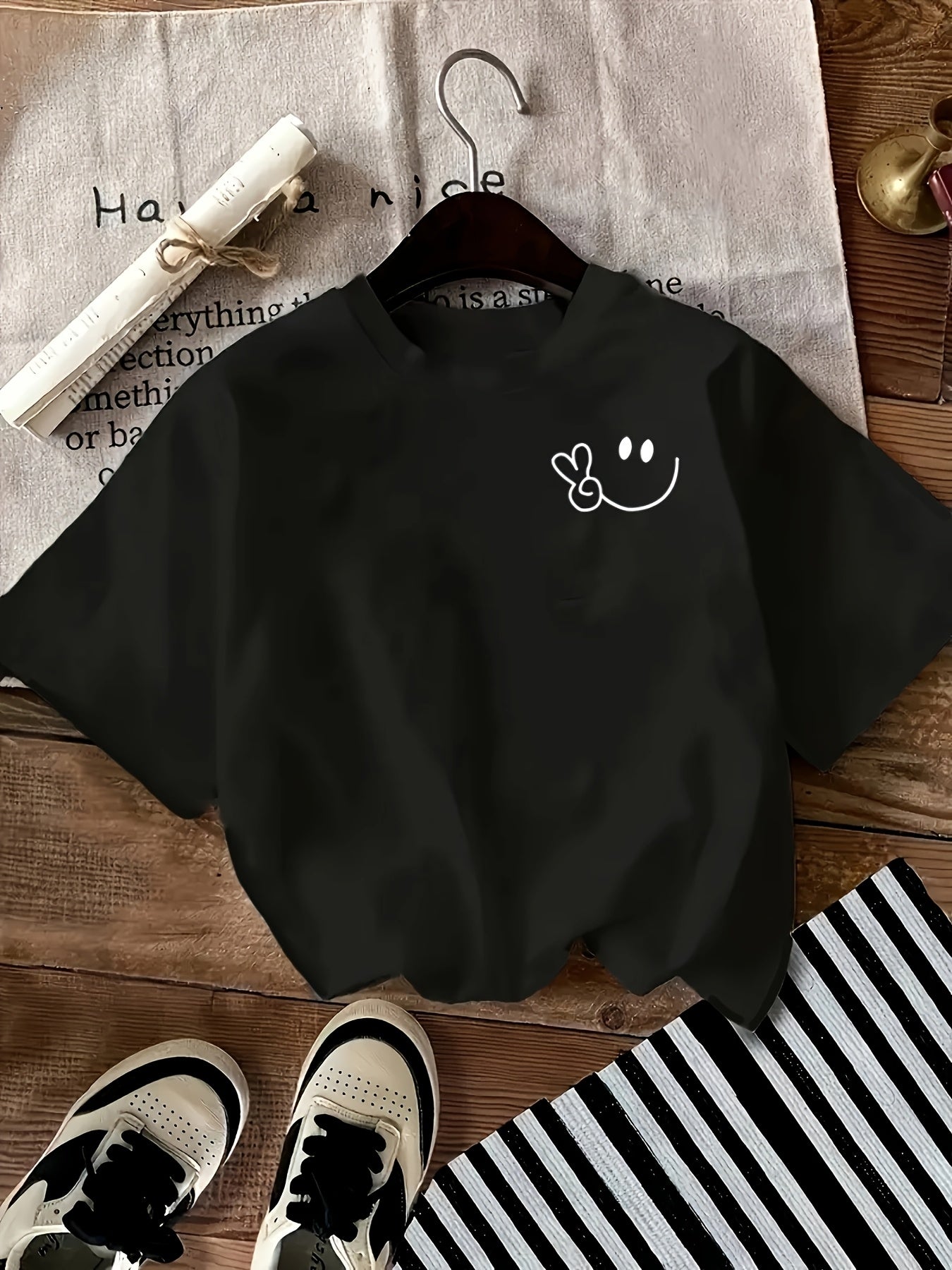 Classic Pure Women's T-Shirt, Minimalist Design, Comfortable and Breathable, Versatile Essential for Everyday Casual Wear, Showcasing Natural Elegance