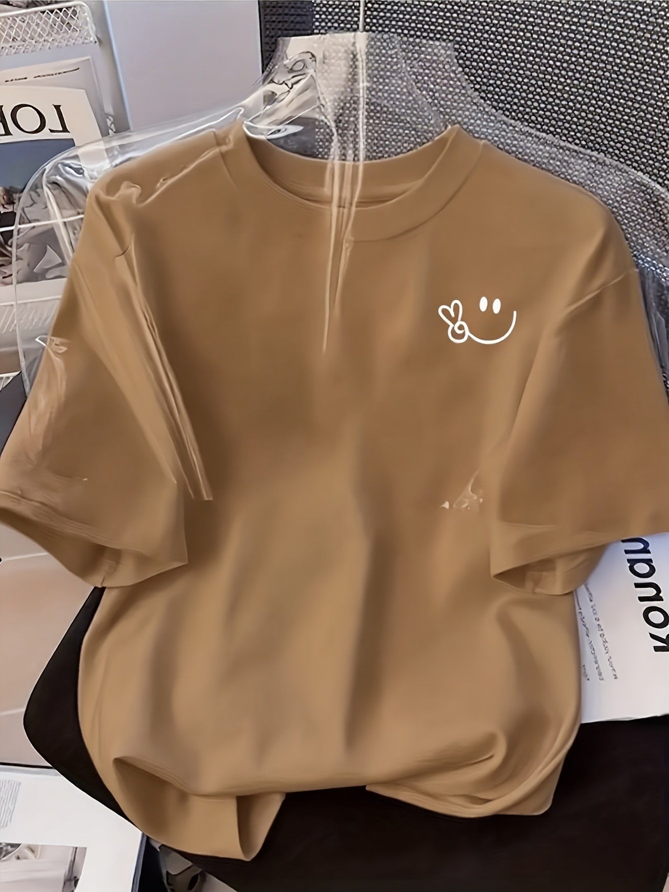 Classic Pure Women's T-Shirt, Minimalist Design, Comfortable and Breathable, Versatile Essential for Everyday Casual Wear, Showcasing Natural Elegance