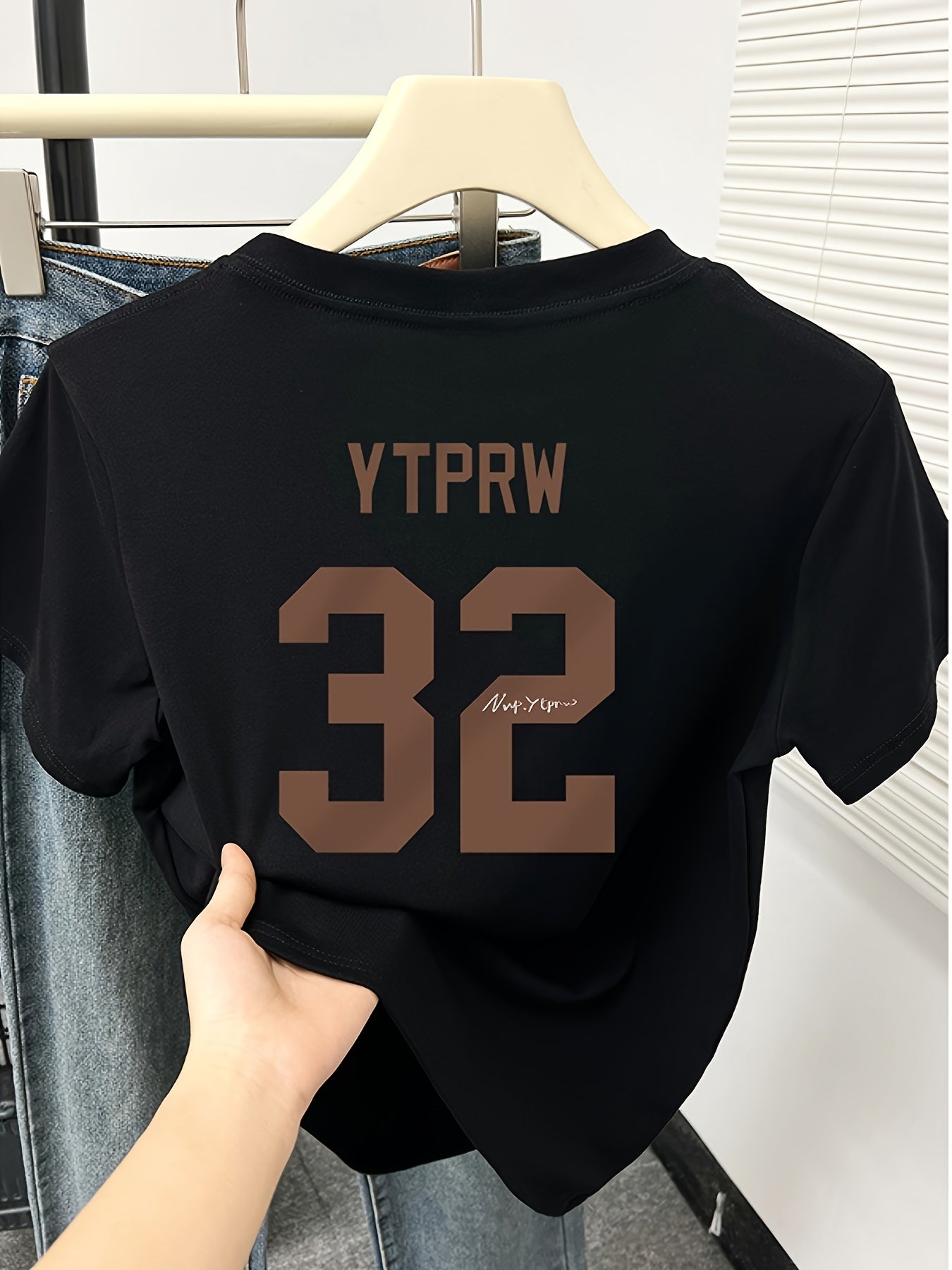 Women's Slim Fit Short Sleeve T-Shirt - Navy Blue Casual Round Neck Top with Brown '32' Letter Print, Breathable Summer Tee for Petite Women, Machine Washable Layering Essential, Versatile Clothing, Trendy Numeral Design, Smooth Texture