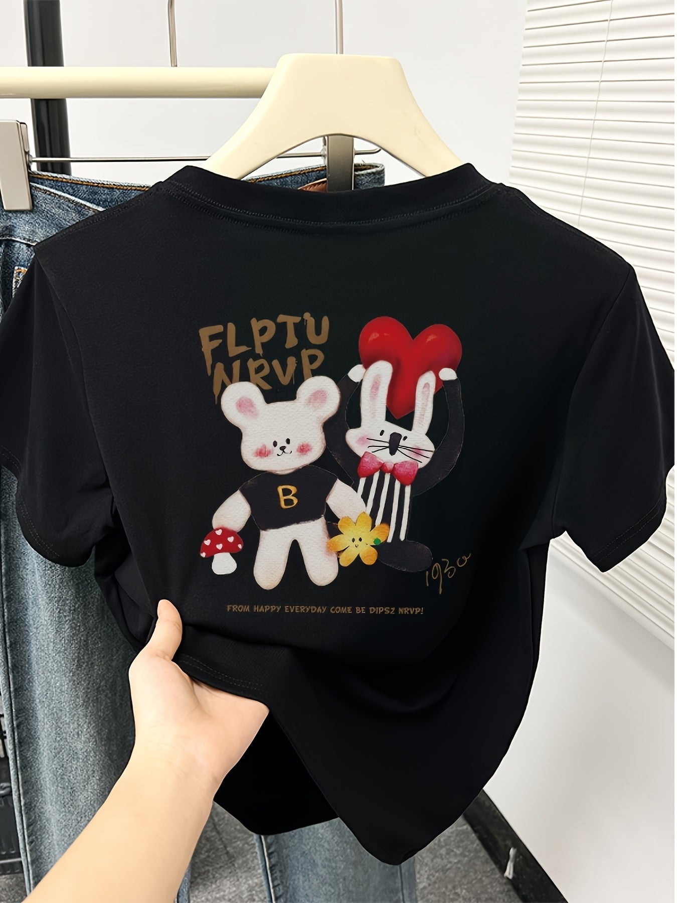 Women'S Cartoon Print T-Shirt - Short Sleeve Crew Neck, Casual Summer Top with Playful Bunny & Mushroom Design, Lightweight & Breathable for Casual Attire, Everyday Tshirt | Playful Graphic Tee | Comfortable Fit