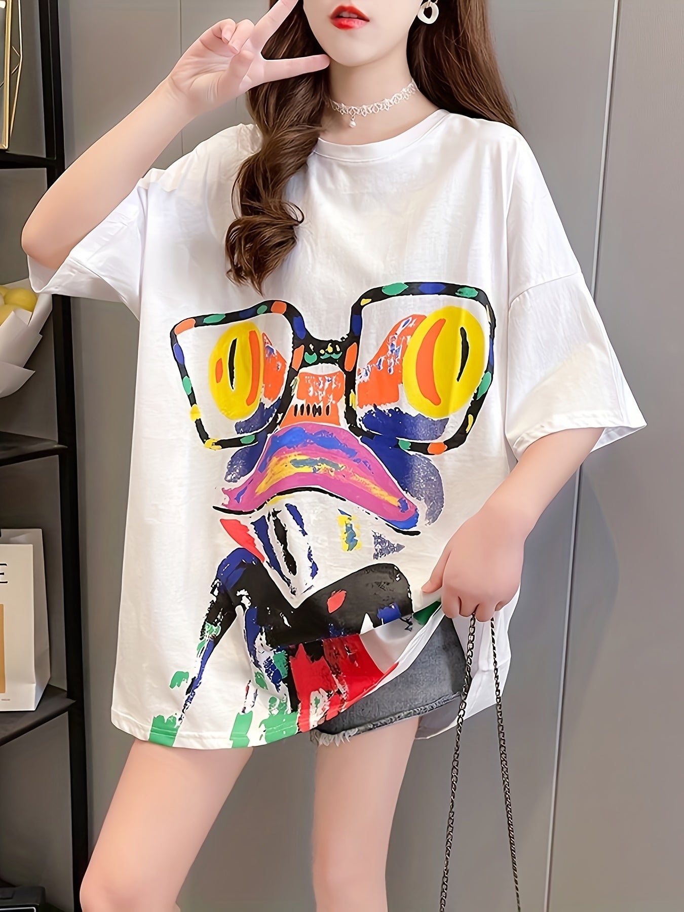 [Plus Size T-Shirt] Vibrant Plus Size Women's Cartoon Print T-Shirt | Loose Fit Round Neck Short Sleeve Top, Breathable Medium-Stretch Fabric, Long Length Casual Summer Spring Fall Machine Washable