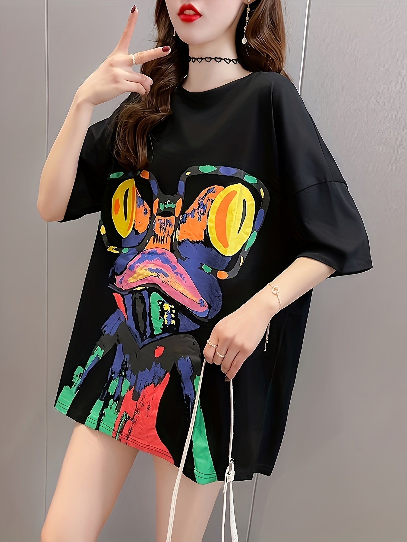 [Plus Size T-Shirt] Vibrant Plus Size Women's Cartoon Print T-Shirt | Loose Fit Round Neck Short Sleeve Top, Breathable Medium-Stretch Fabric, Long Length Casual Summer Spring Fall Machine Washable